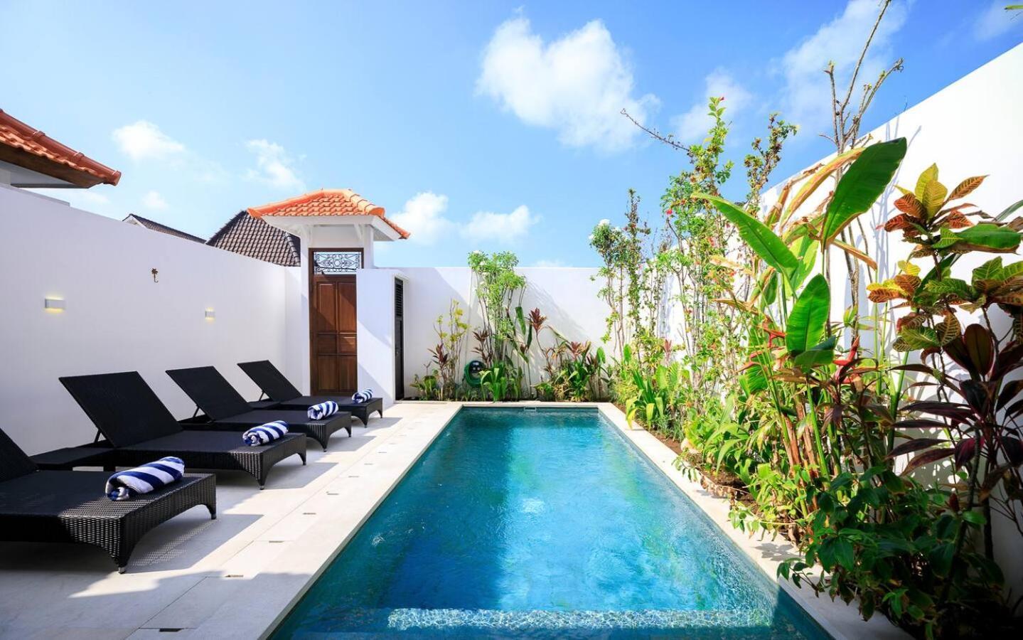 Gorgeous 2 Bed Pool Villa, Walk To Villa Seminyak (Bali)